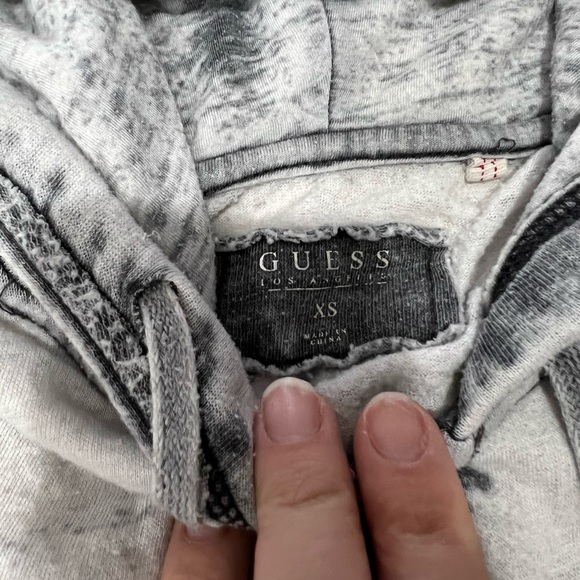 Guess sweater - Picture 4 of 4